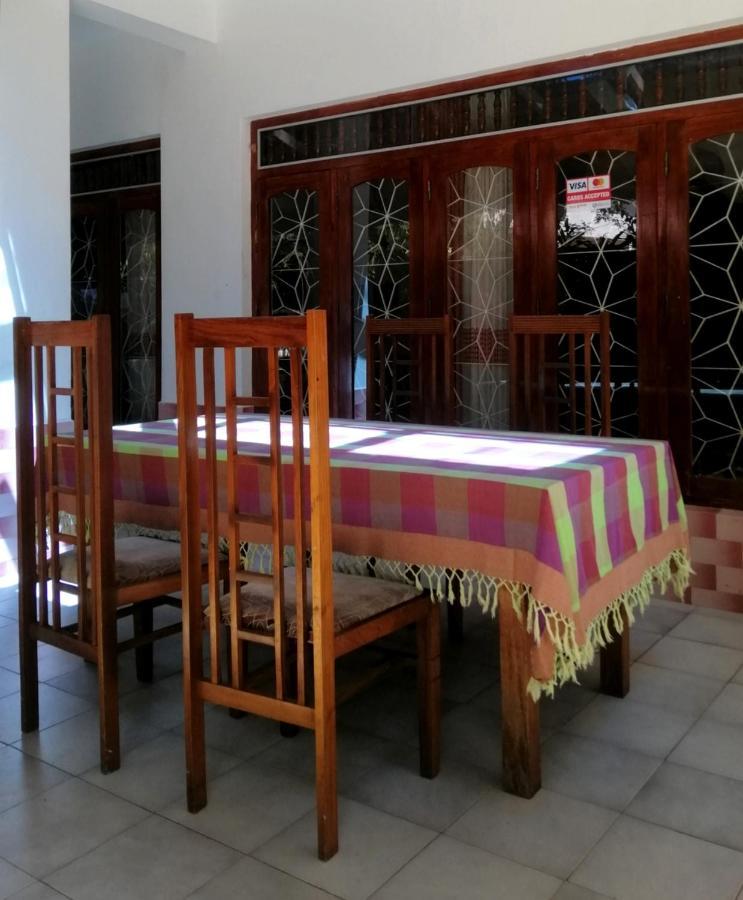 Hotel Santis Hikkaduwa Esterno foto