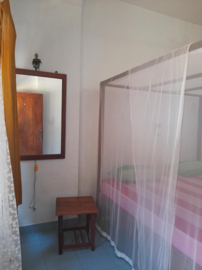 Hotel Santis Hikkaduwa Esterno foto