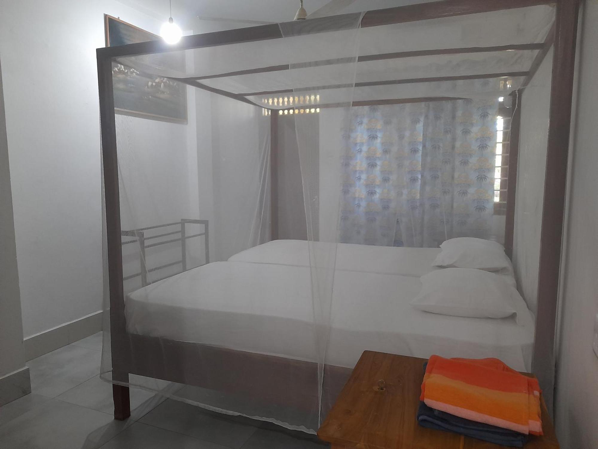 Hotel Santis Hikkaduwa Esterno foto